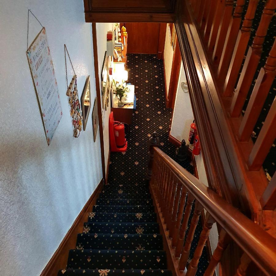 Golden Sands Hotel - St Chad'S Road Блэкпул Экстерьер фото